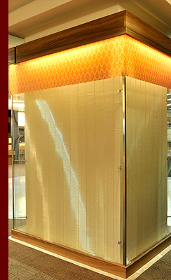 TOKYO : 柱を金網で装飾 : 外観写真